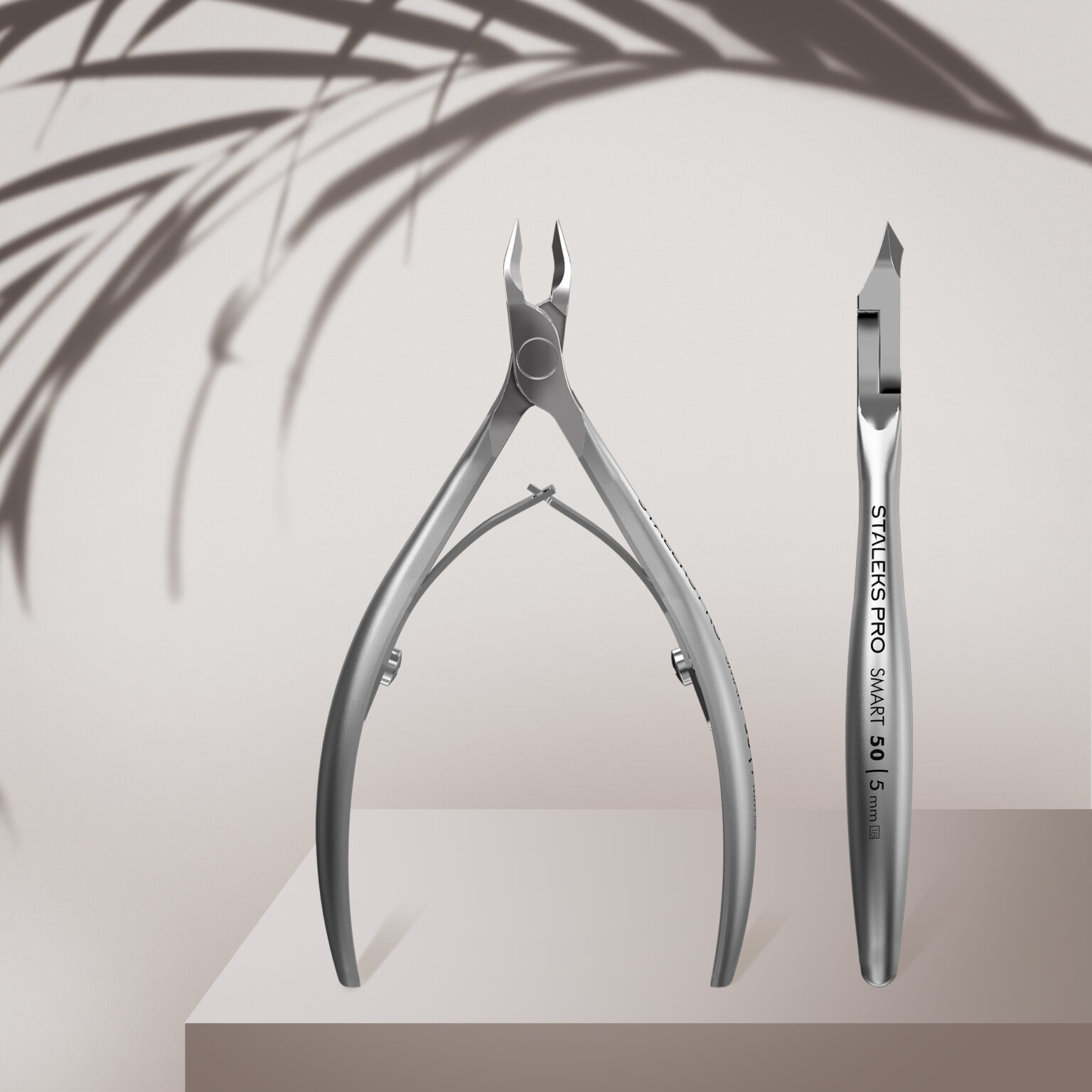 Πενσάκι Επωνυχίων SMART 50 5mm STALEKS PRO με στενή κεφαλή και εργονομικές λαβές για επαγγελματική χρήση.q2